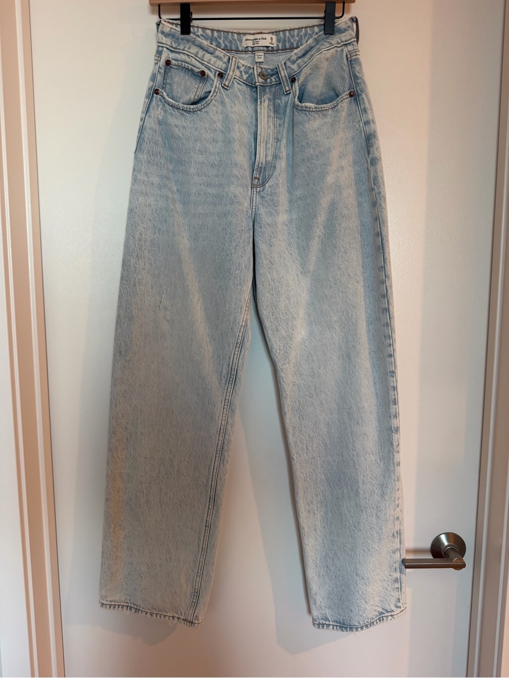Abercrombie & Fitch The Loose High Rise Curve Love Jeans Size 26